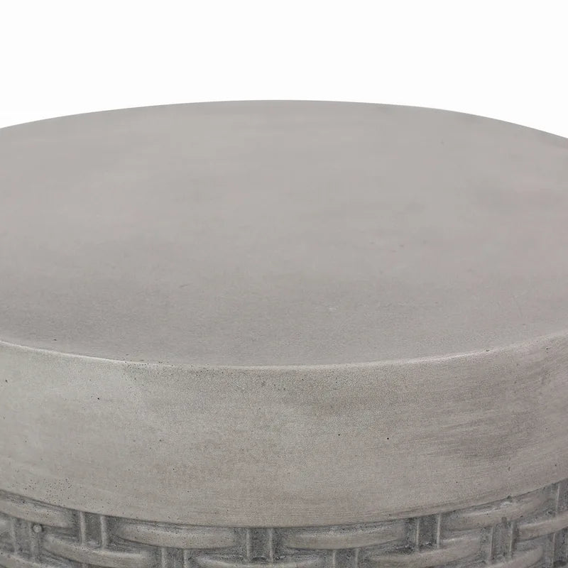 Outdoor Lightweight End Table Round