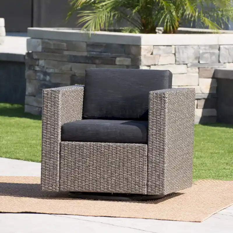 Comfortable and Flexible Outdoor Swivel Patio Chair with Cushions