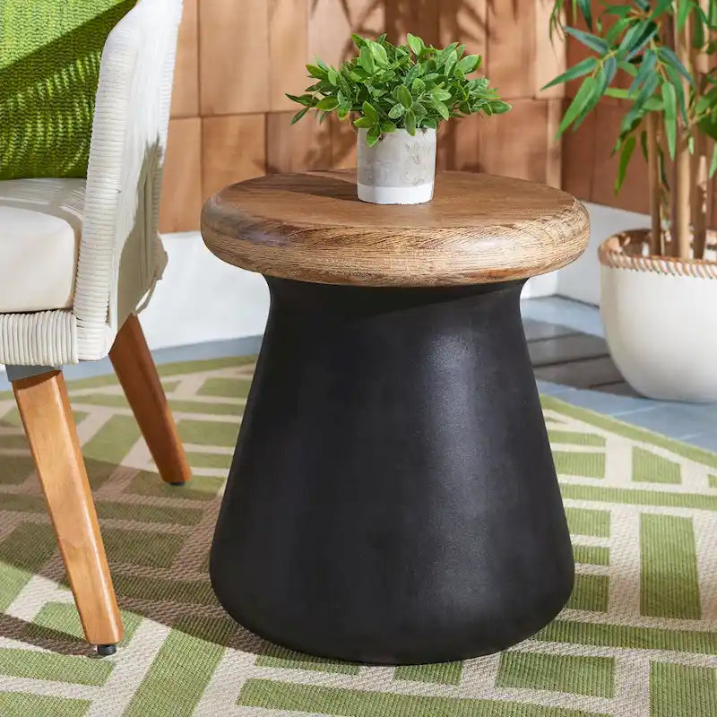 SAFAVIEH Muriele Indoor/ Outdoor Modern Black Concrete Round Accent Table - 16.5 W x 16.5 L x 18.1 H - 17Wx17Dx18H