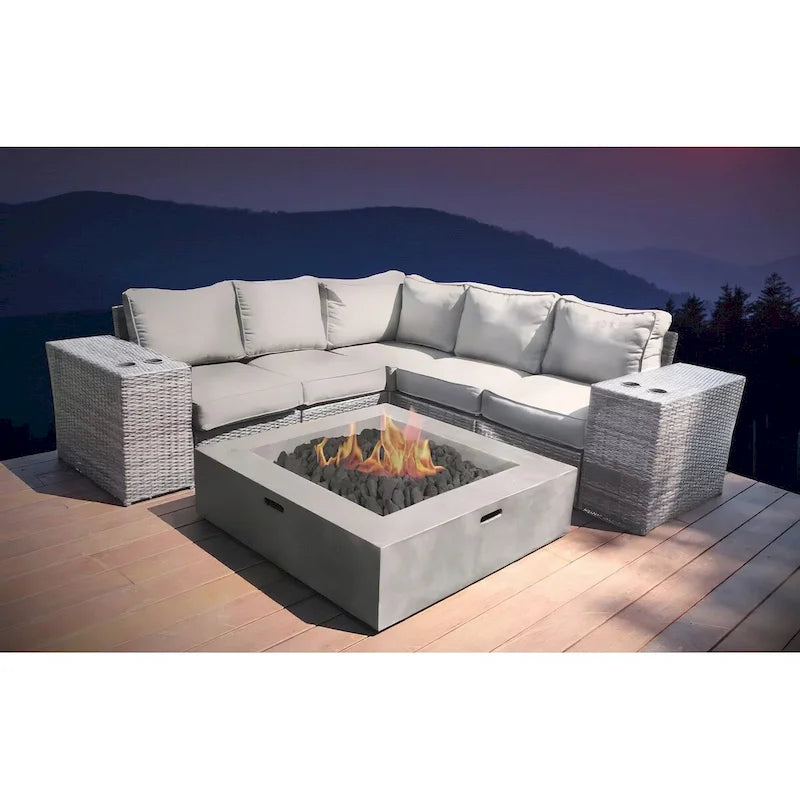 LSI 4 - Person Seating Group with Cushions